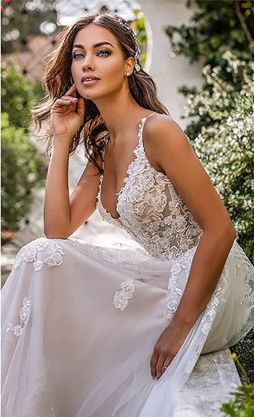 Stupendo abito da sposa super fashion donna da favola in tulle