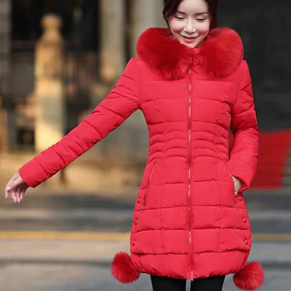 Piumino caldo con cappuccio da donna del nuovo inverno Versione coreana di vestiti imbottiti in cotone slim fit Lungo cappotto di riparazione del corpo di grandi dimensioni Piumino imbottito in cotone da donna Cappotto ispessito per donna