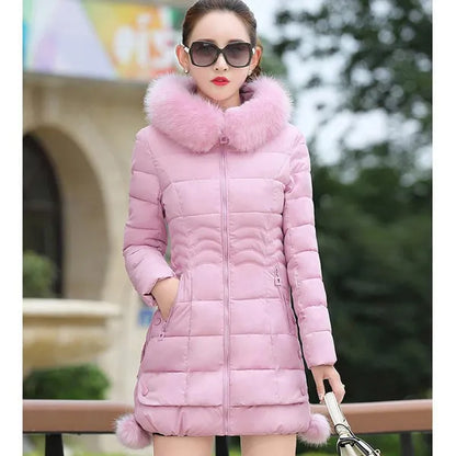 Piumino caldo con cappuccio da donna del nuovo inverno Versione coreana di vestiti imbottiti in cotone slim fit Lungo cappotto di riparazione del corpo di grandi dimensioni Piumino imbottito in cotone da donna Cappotto ispessito per donna